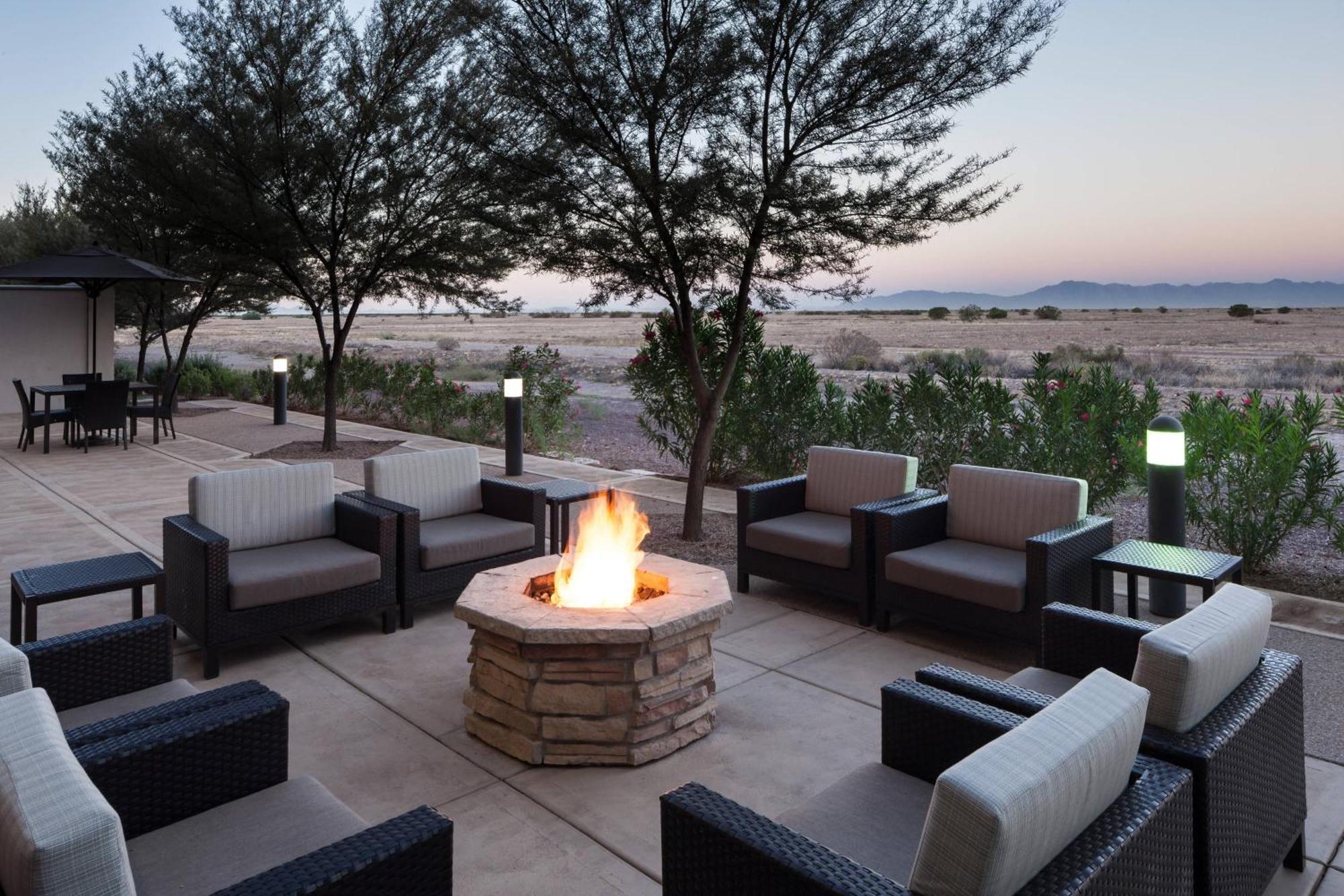 Courtyard Phoenix Chandler/Fashion Center Экстерьер фото